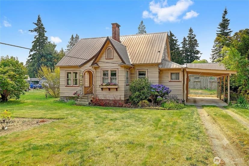 Property photo for 7212 Pioneer Hwy, Stanwood photo 5