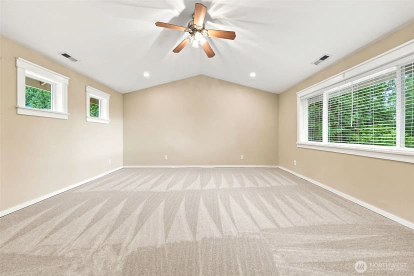 Property photo for 451 211th Avenue Ne, Sammamish photo 26