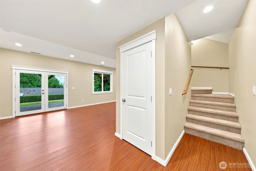 Property photo for 451 211th Avenue Ne, Sammamish photo 30