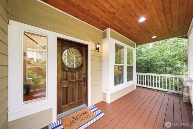Property photo for 451 211th Avenue Ne, Sammamish photo 2