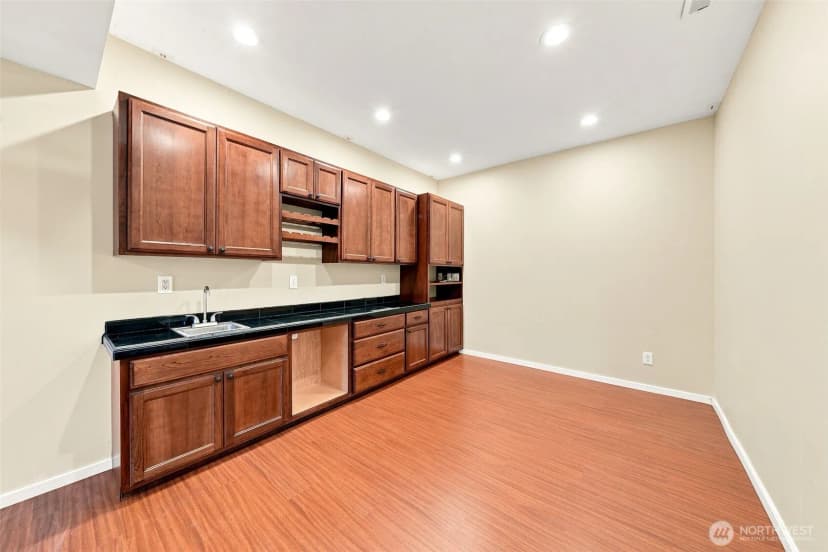 Property photo for 451 211th Avenue Ne, Sammamish photo 29