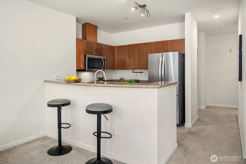 Property photo for 1000 Aurora Avenue N #311, Seattle photo 8