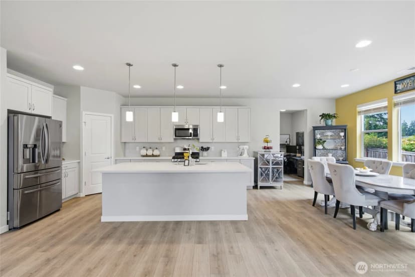 Property photo for 17302 21st Avenue E, Spanaway photo 8
