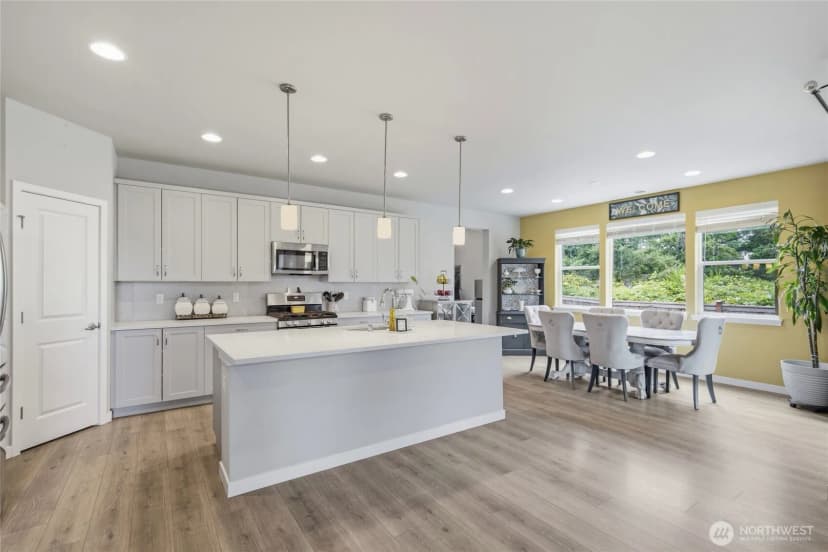 Property photo for 17302 21st Avenue E, Spanaway photo 7