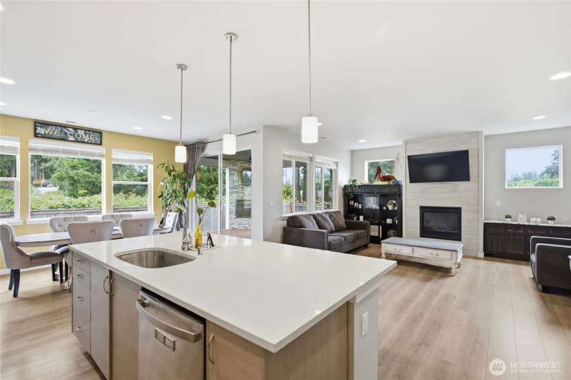 Property photo for 17302 21st Avenue E, Spanaway photo 11