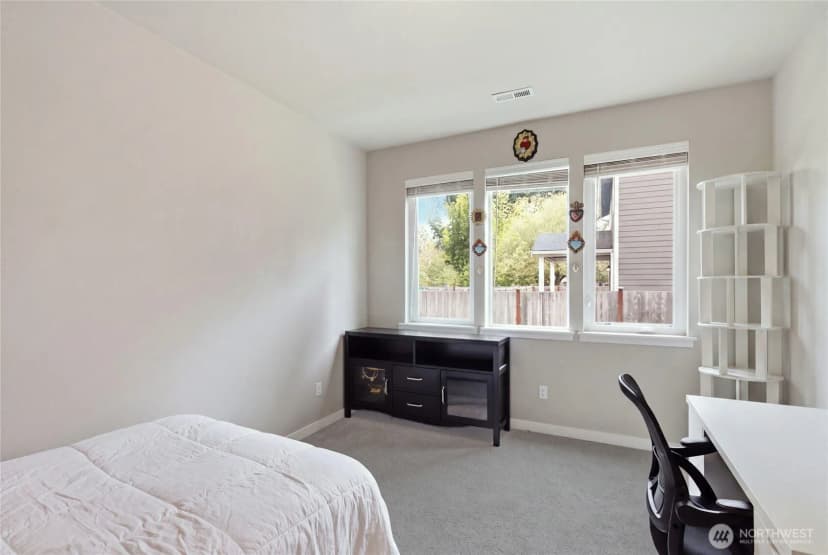 Property photo for 17302 21st Avenue E, Spanaway photo 5