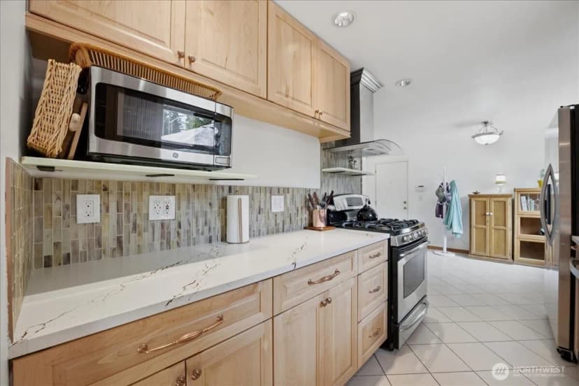 Property photo for 2145 N 146th Street, Shoreline photo 21