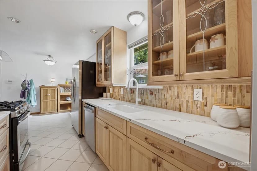 Property photo for 2145 N 146th Street, Shoreline photo 19