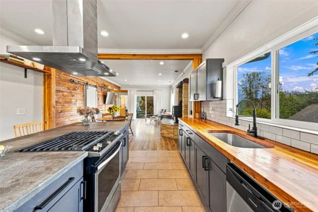 Property photo for 7223 Nims Place, Concrete