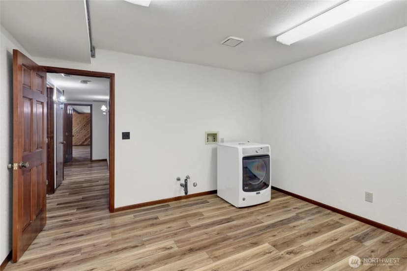 Property photo for 685 N Chuckanut Drive, Bellingham photo 30