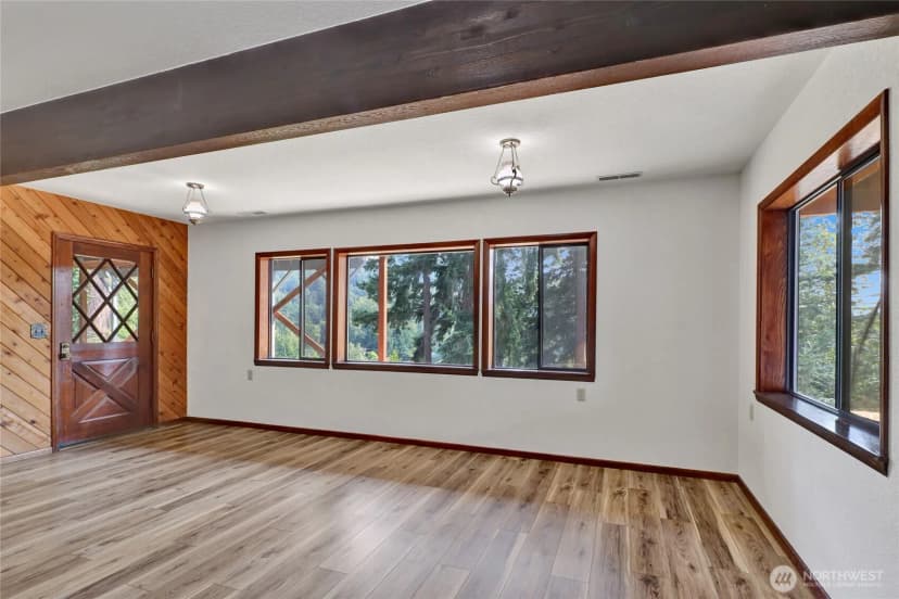 Property photo for 685 N Chuckanut Drive, Bellingham photo 25