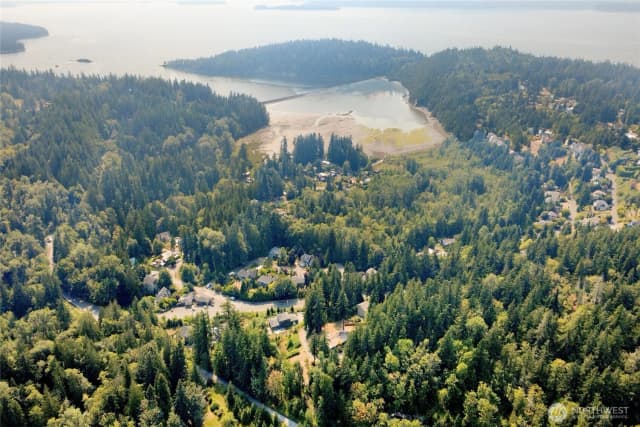 Property photo for 685 N Chuckanut Drive, Bellingham photo 2