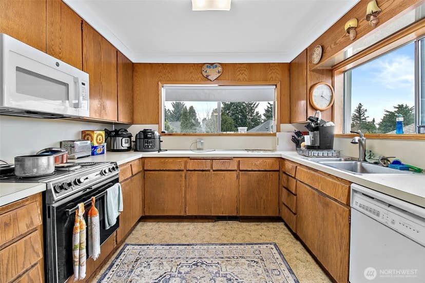 Property photo for 2416 Ne 16th Street, Renton photo 8