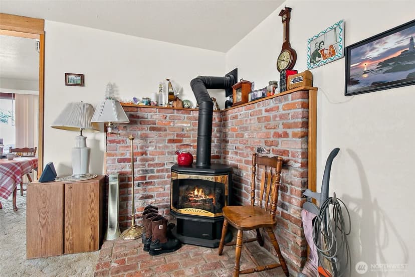 Property photo for 2416 Ne 16th Street, Renton photo 28