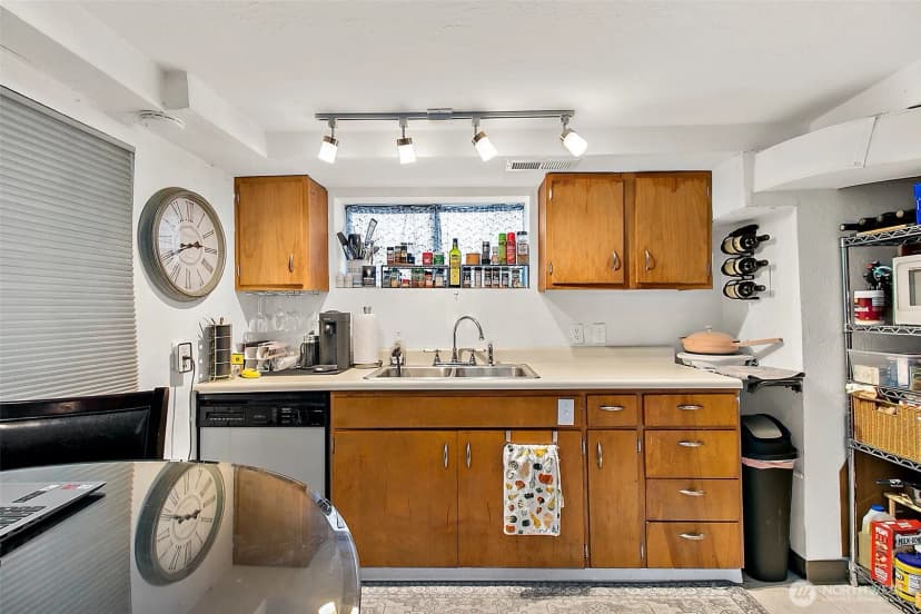 Property photo for 2416 Ne 16th Street, Renton photo 15