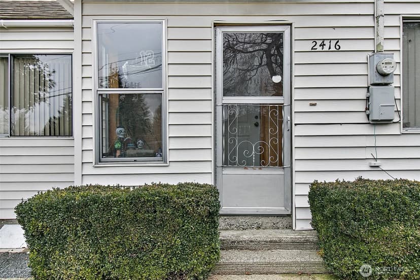 Property photo for 2416 Ne 16th Street, Renton photo 32