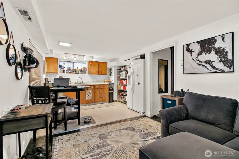 Property photo for 2416 Ne 16th Street, Renton photo 14