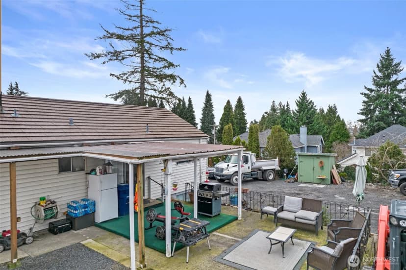 Property photo for 2416 Ne 16th Street, Renton photo 37