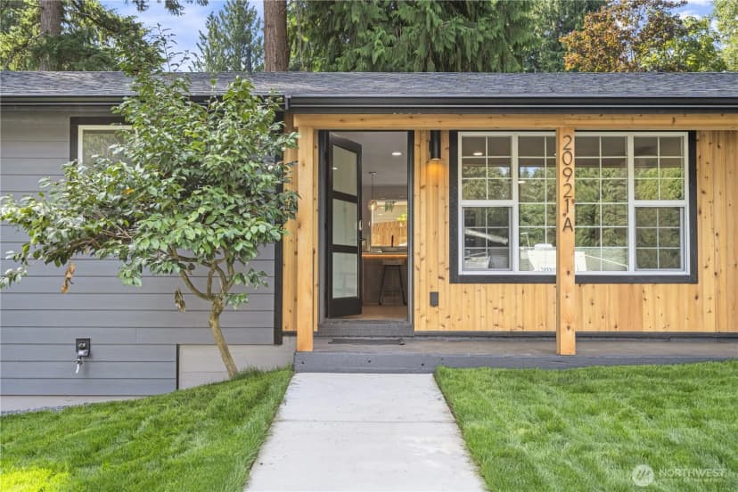 Property photo for 20921 W Richmond Road, Bothell photo 6
