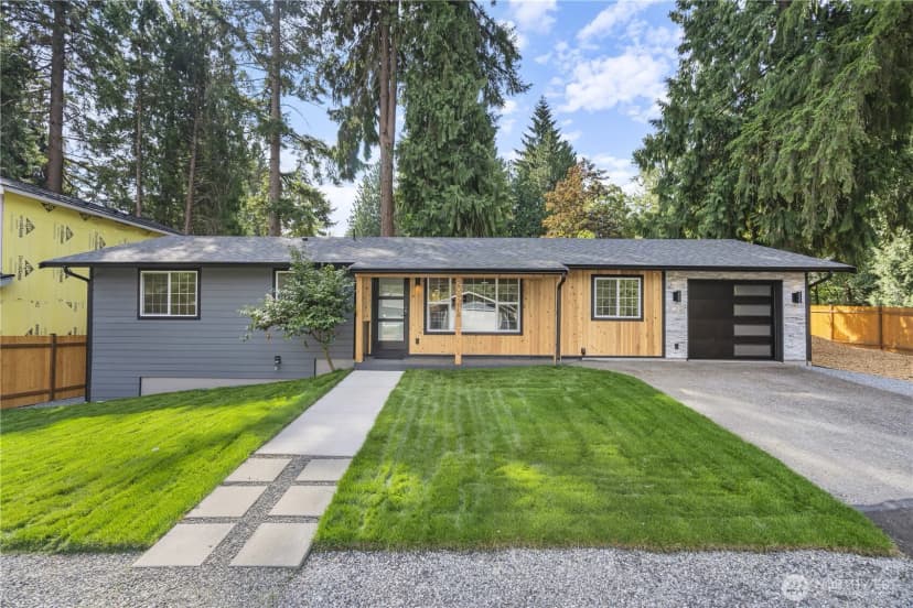 Property photo for 20921 W Richmond Road, Bothell