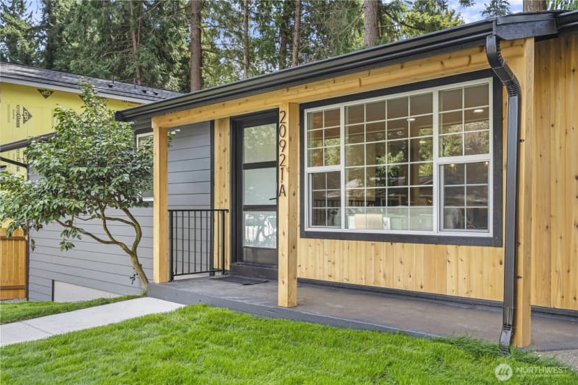Property photo for 20921 W Richmond Road, Bothell photo 5