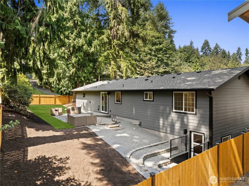 Property photo for 20921 W Richmond Road, Bothell photo 37