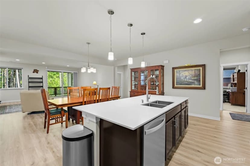 Property photo for 4956 Castleton Road Sw, Port Orchard photo 17