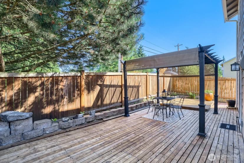 Property photo for 2405 192nd Place Sw, Lynnwood photo 18