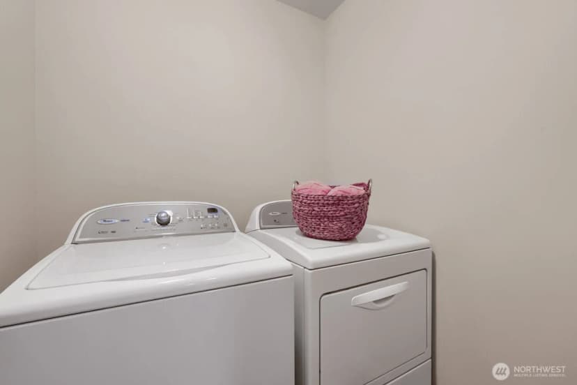 Property photo for 2405 192nd Place Sw, Lynnwood photo 17