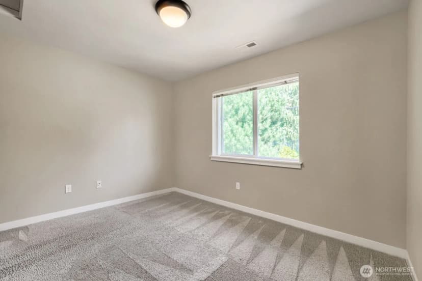 Property photo for 2405 192nd Place Sw, Lynnwood photo 14