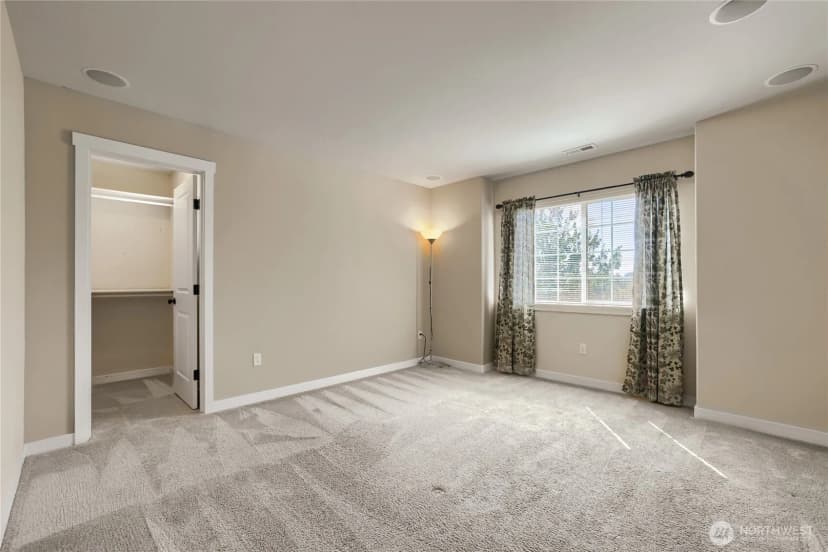 Property photo for 2405 192nd Place Sw, Lynnwood photo 12