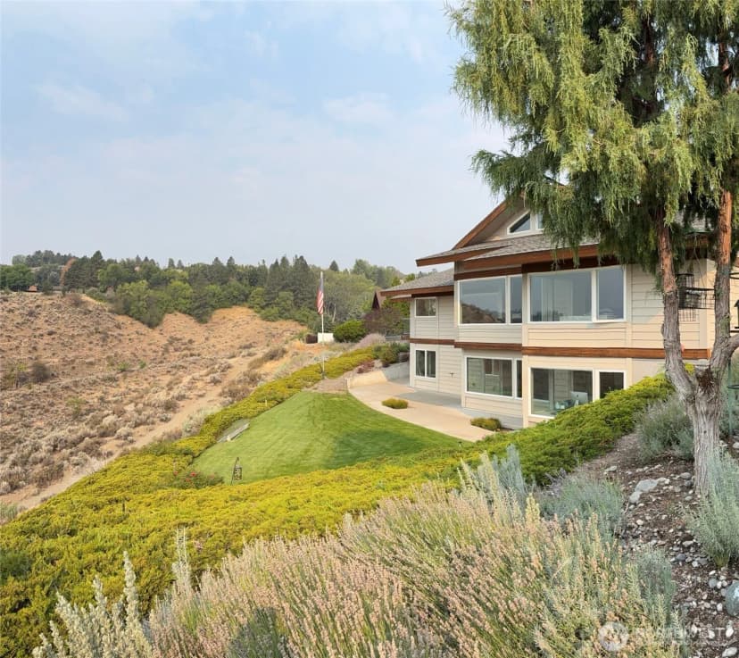 Property photo for 522 Hillcrest Circle Drive, Omak photo 28