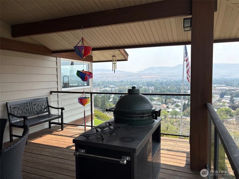Property photo for 522 Hillcrest Circle Drive, Omak photo 20