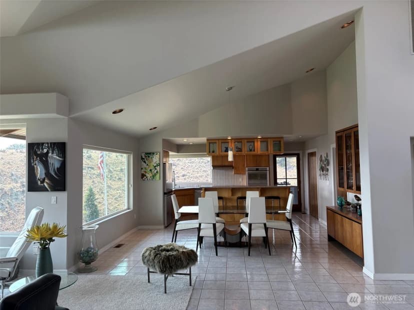 Property photo for 522 Hillcrest Circle Drive, Omak photo 7
