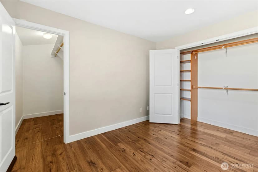 Property photo for 2011 145th Avenue Se, Bellevue photo 24