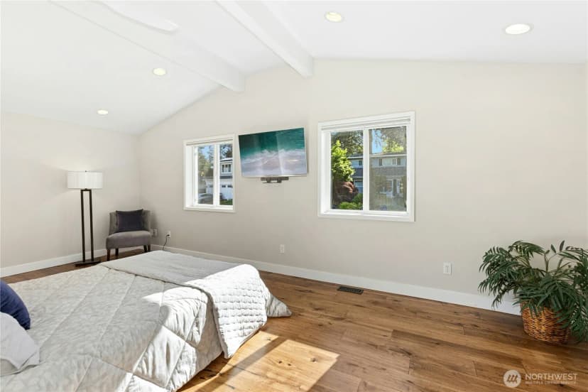Property photo for 2011 145th Avenue Se, Bellevue photo 10
