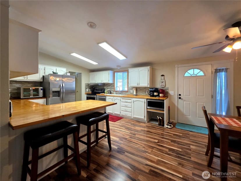 Property photo for 521 Central Avenue, South Bend photo 17