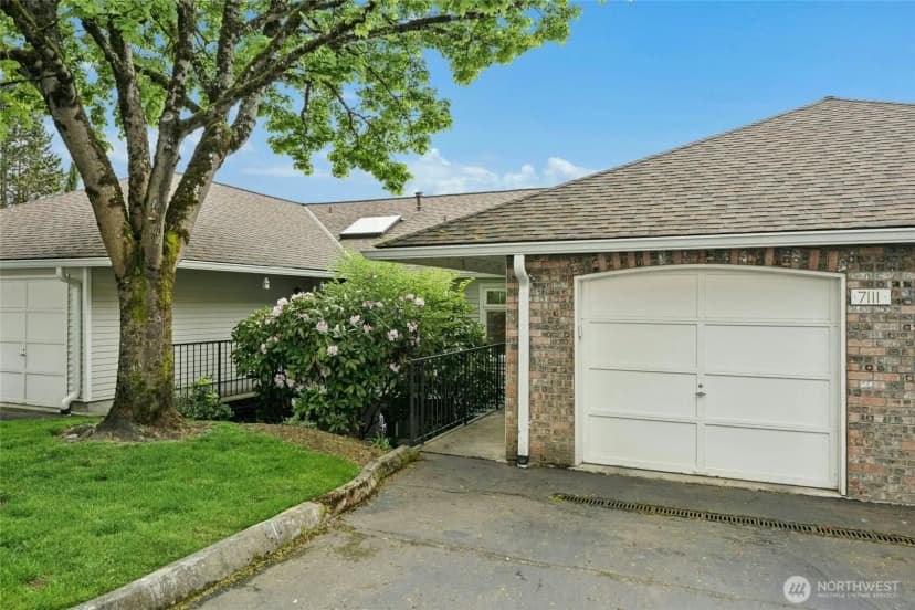 Property photo for 7111 134th Court Se #d3, Newcastle photo 26
