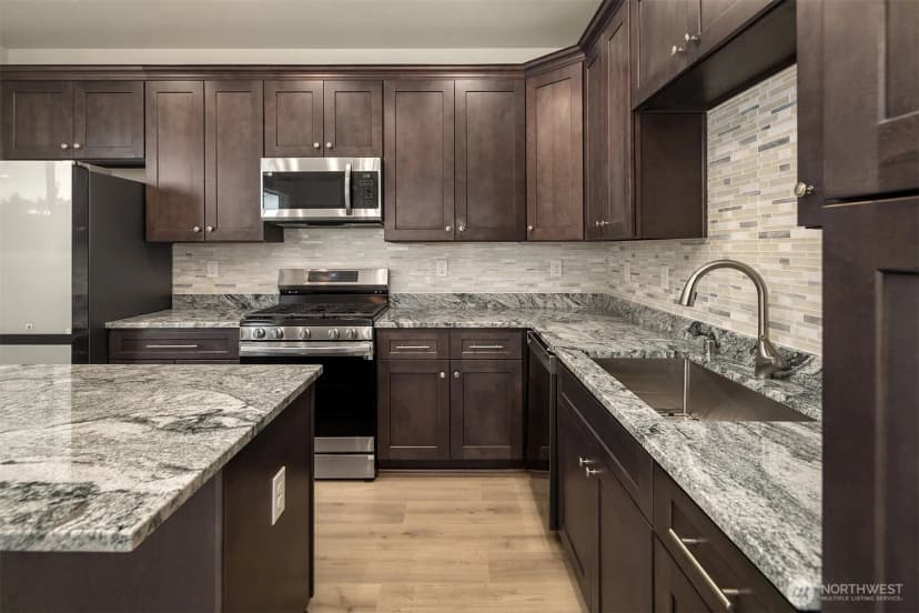 Property photo for 2117 Sw 103rd Place, Seattle photo 15