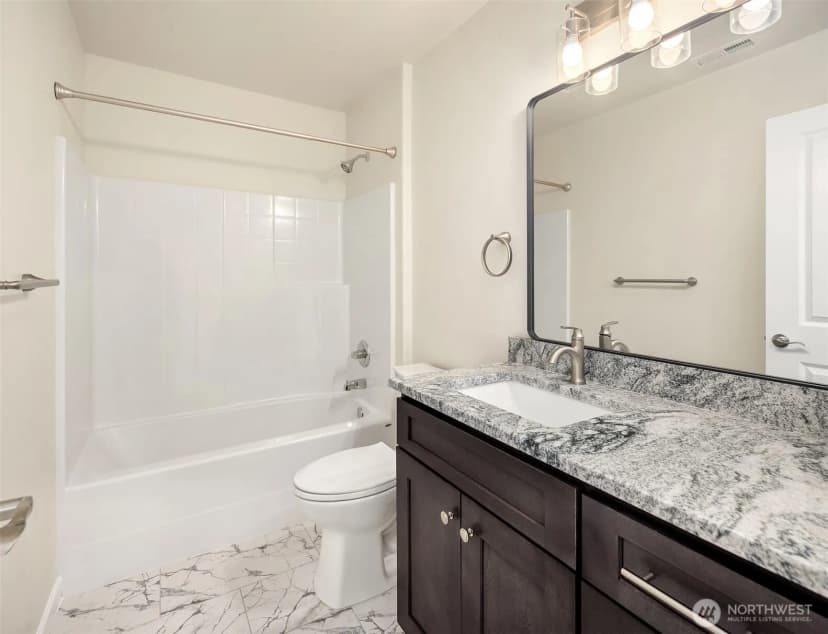 Property photo for 2117 Sw 103rd Place, Seattle photo 25