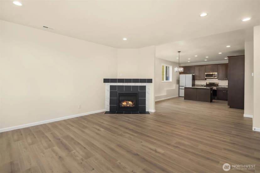 Property photo for 2117 Sw 103rd Place, Seattle photo 8
