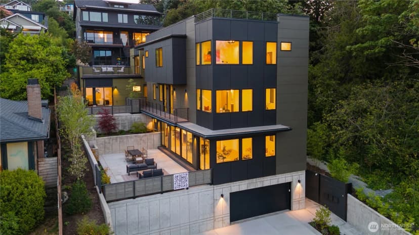 Property photo for 1417 A 36th Avenue S #1, Seattle