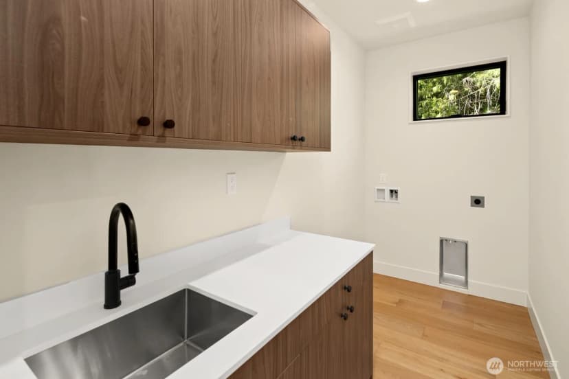 Property photo for 1417 A 36th Avenue S #1, Seattle photo 29