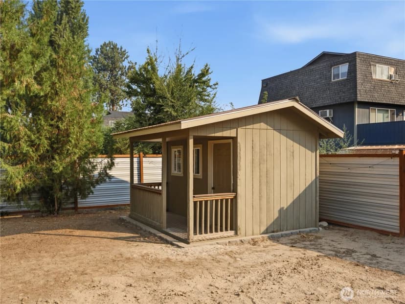 Property photo for 567 Dayton Avenue, East Wenatchee photo 34