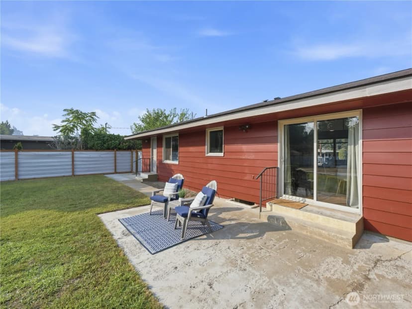 Property photo for 567 Dayton Avenue, East Wenatchee photo 37