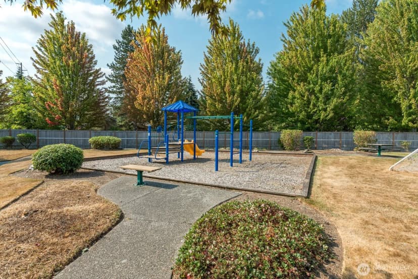 Property photo for 10004 12th Dr Se, Everett photo 29