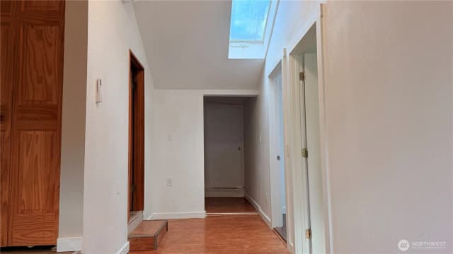 Property photo for 11522 8th Avenue Ne, Seattle photo 5