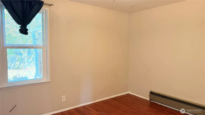 Property photo for 11522 8th Avenue Ne, Seattle photo 16