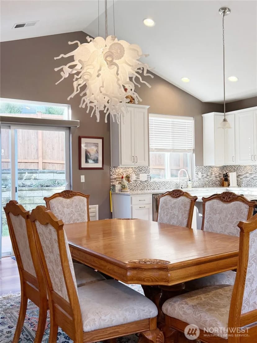 Property photo for 4541 E Broadway Street, Mount Vernon photo 12