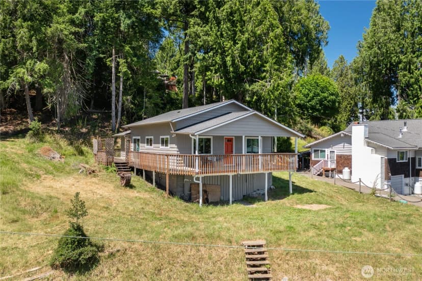 Property photo for 1310 E Herron Boulevard Nw, Lakebay